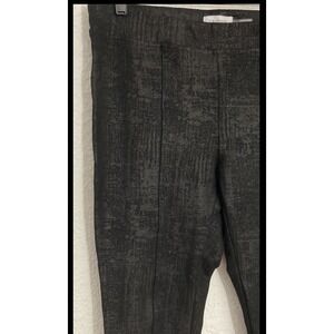 Calvin Klein Legging M5VEK211 Black Pattern Front Seam Size Medium - Stretch